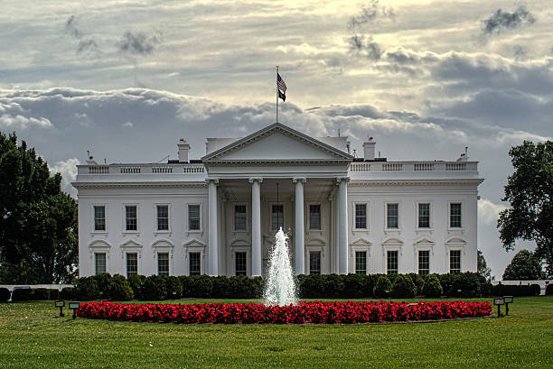 istock The White House, Dictatorship vs Democracy 2207936622