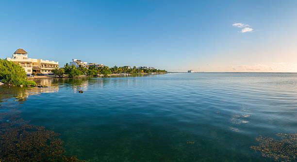 Tranquil morning view of the caribbean sea in costa maya, mahahual