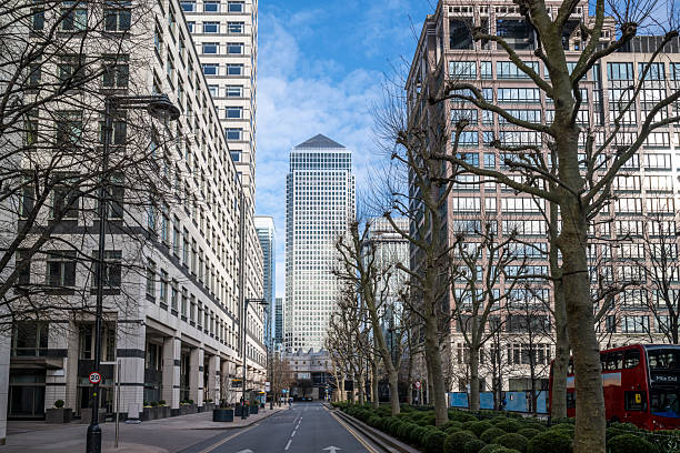 istock Canary Wharf’s Iconic Skyline 2208103659