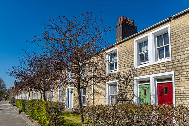istock Railway Cottage terrace in Swindon 2208149100