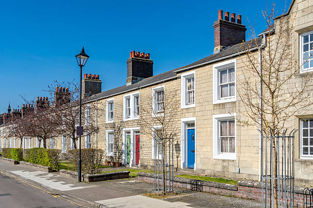 istock Railway Cottage terrace in Swindon 2208149115