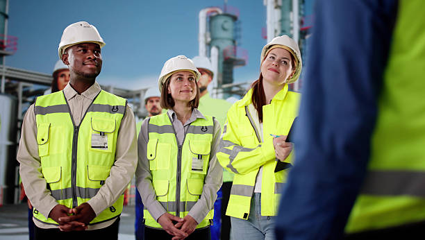 istock Oil And Gas Industry Safety Training 2208253421