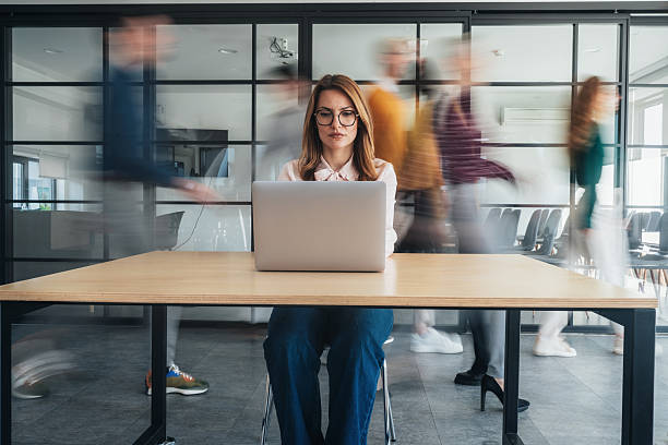 istock Focus in Motion: The Power of Concentration in the Modern Office 2208356620
