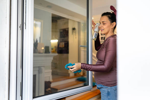 istock Pregnant woman cleans house 2208720306