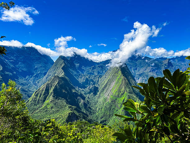 istock View of the Cirque de Mafate 2209033554