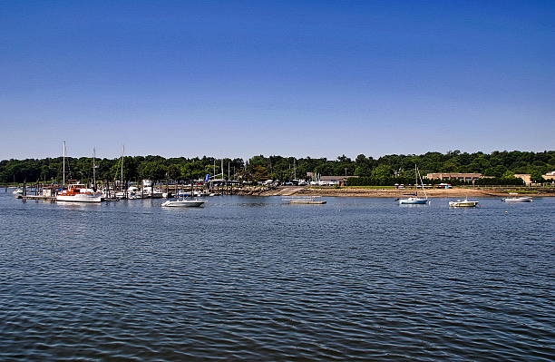 istock Long Island Sound Boating 2209061255
