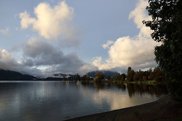 istock Lake Te Anau / Lake Te Anau 2209159303
