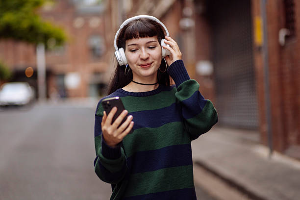 istock Teeangers and music 2209240750