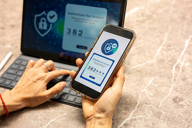 istock A Smart Approach to Online Safety: Two Devices, One Goal 2209278710