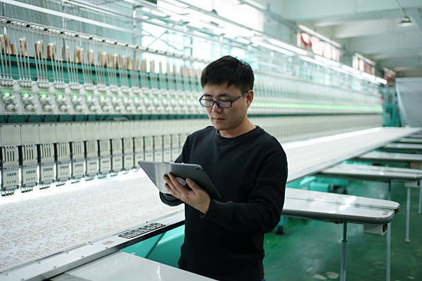 Engineer Textil 130+ Industrial Engineer In Textile Mill Stock Photos, Pictures ...