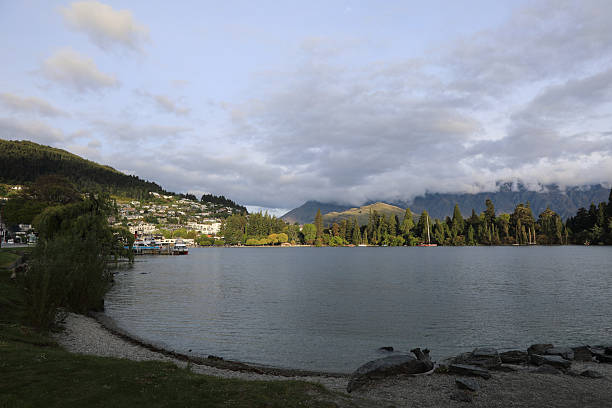 Queenstown / Queenstown /