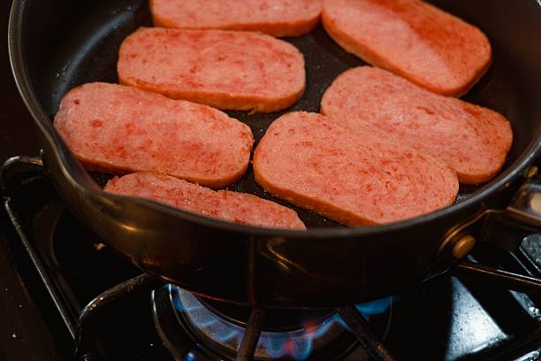 Torta de Frigideira com Linguiça: 30 Minutos de Sabor! - receita deliciosa profissional - passo 3