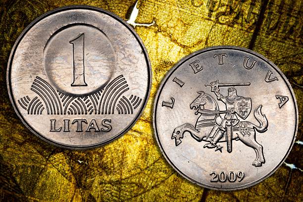 istock Lithuanian 1 Litas Coin Close-Up 2209339926