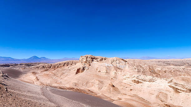 istock LANDSCAPE IN MOON VALLEY, ATACAMA DESERT, CHILE 2209437847
