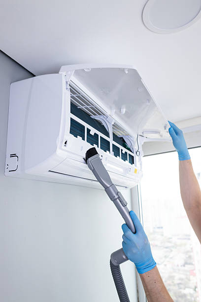 istock Essential Guide to Properly Cleaning Your Air Conditioner for Enhanced Efficiency and Indoor Air Quality - Step-by-Step Maintenance Tips 2209610482