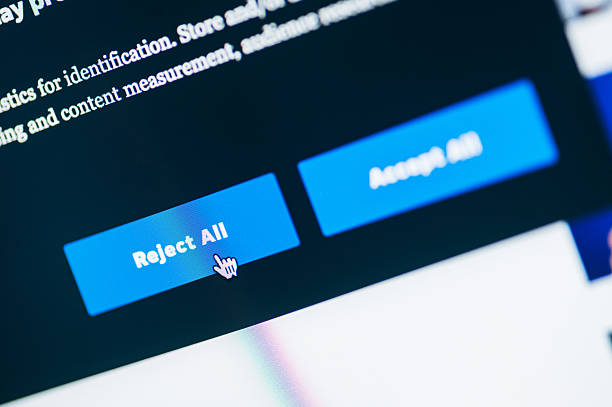 Reject or accept cookies buttons on a website