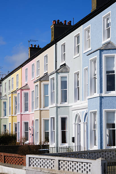 istock line of terraced houses 2209916822