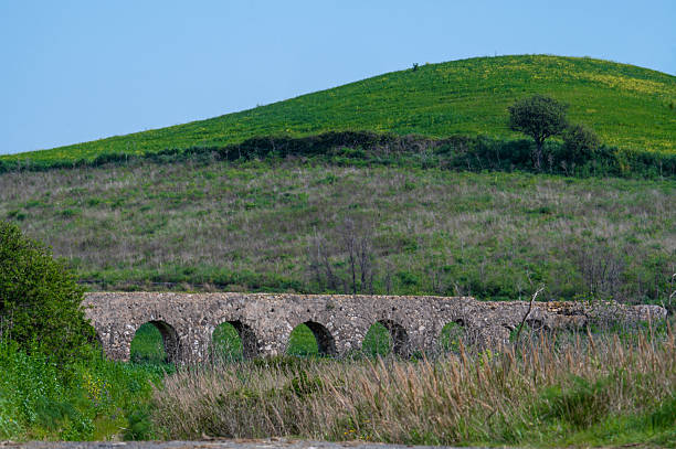 Acquedotto presso Tarquinia in Maremma