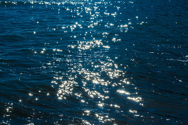 istock Shine of the sea wave 2210059411