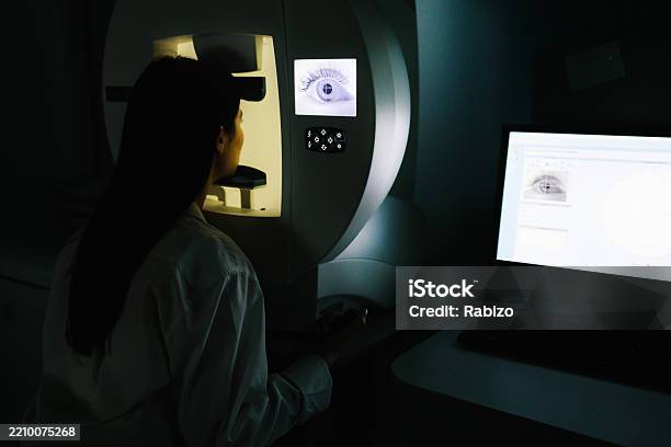 Perimeter Visual Example Perimetry Visual Field Test Helps Detect Early Glaucoma By Assessing ...