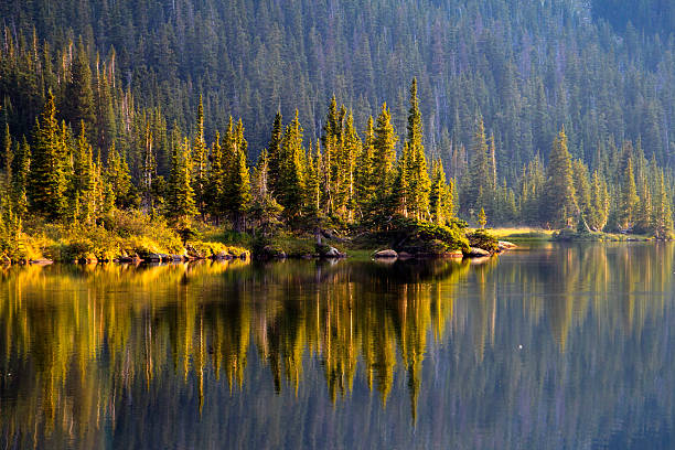 istock Long lake. Colorado 2210126104