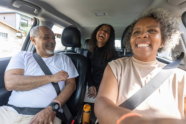 istock Family in car getting ready to leave home 2210307567