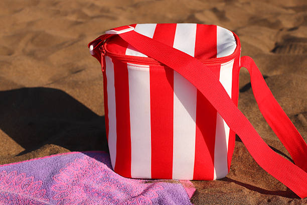 Cooler bag for drinks and food on the beach, outdoor cooling