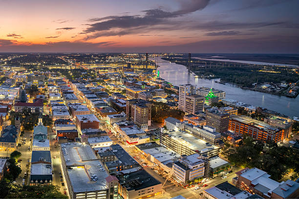 istock Savannah, Georgia. Waterfront American architecture with illuminated streets and historical buildings 2210472028