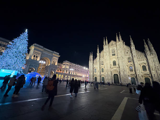 istock The Duomo di Milano 2210640703
