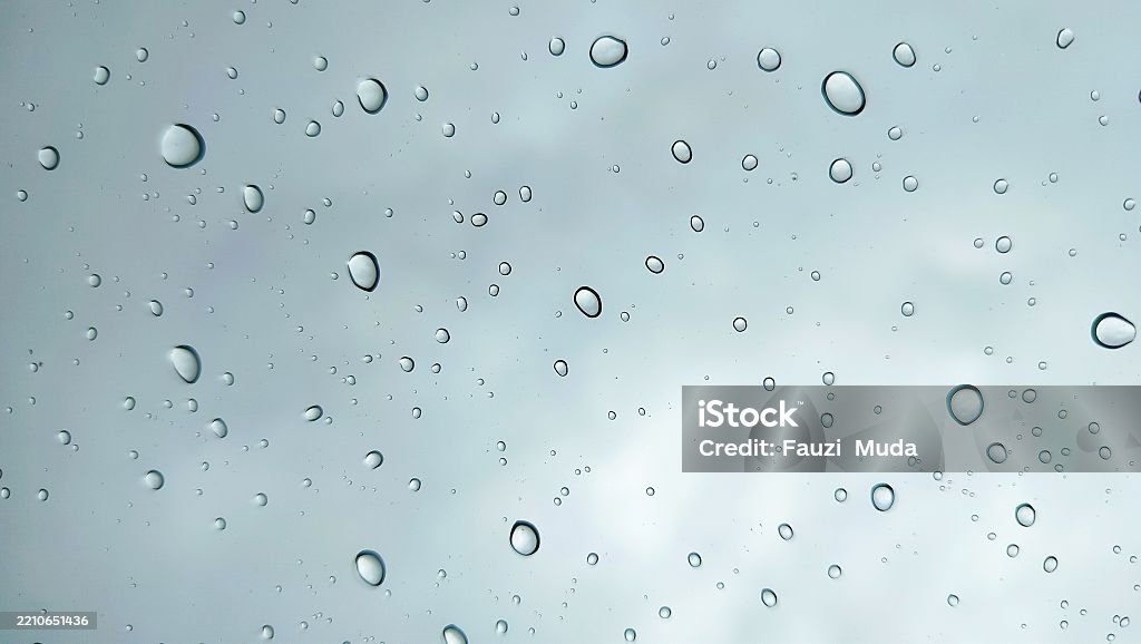 On a rainy day. Water drops on the background. Water drops on soft Blue background closeup - Royalty-free Arka planlar Stok görsel On a rainy day. Water drops on the background. Water drops on soft Blue background closeup - Royalty-free Arka planlar Stok görsel