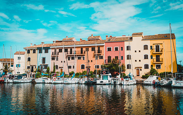 istock Port Saplaya Valencia 2210733352