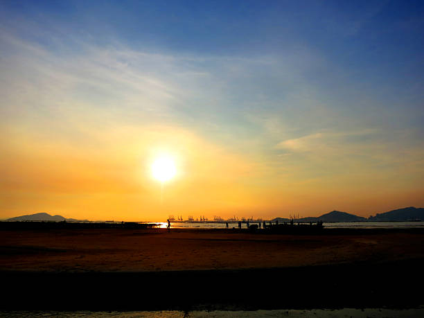 istock Hong Kong Sunset-Ha Pak Nai 2210737550