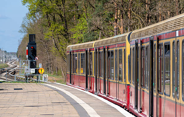 istock Berlin S-Bahn at the platform in front of a stop signal 2210972815