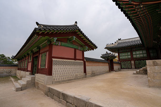 istock Traditional Korean Houses Using Tile and Wood 2210991783