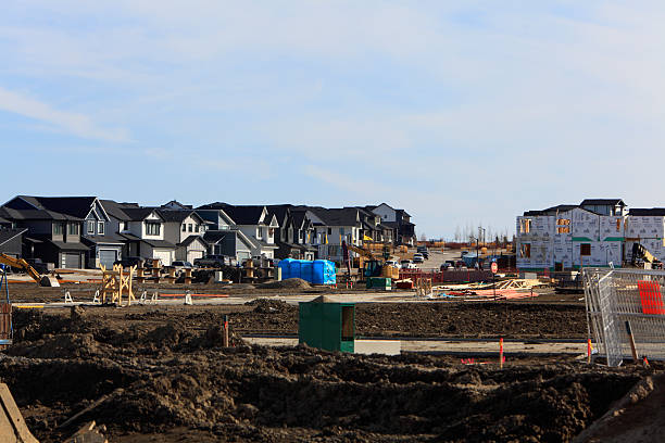 istock One Very Busy Residential Construction Site 2211046360