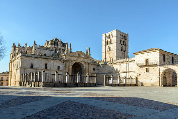istock Cathedral of Zamora 2211096119