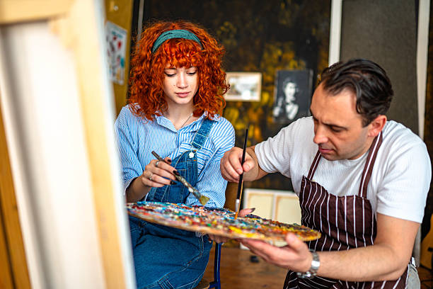 istock My art teacher is the best 2211171730