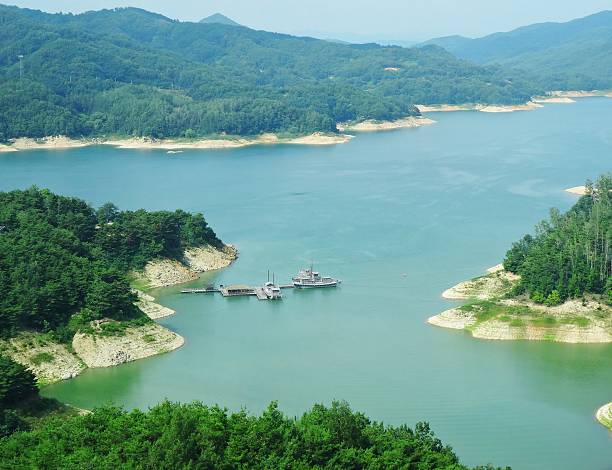 a tranquil view of a lake