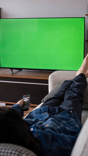 istock Television Set, Green Screen, Old-fashioned, Retro Style, Old, Picture Frame, Illuminated, Front View, Photographic Print, 1980-1989, Green Color, Technology, 3D Animation, Cozy, Furniture, Mockup, Videocassette, 4K Resolution, Animated Video, Blank, Cath 2211269452