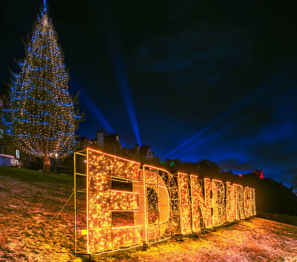 istock Christmas night in Edinburgh 2211287105