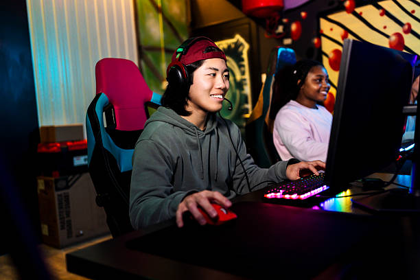 istock Young gamers playing and competing in online video games 2211305103