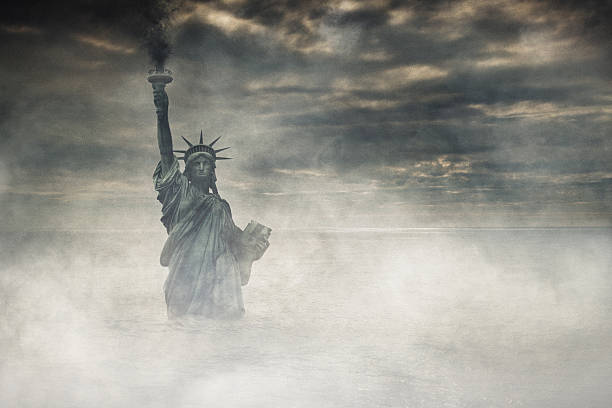 istock The smoky veil: Liberty's uncertain future - the dying torch: when ideals fade 2211404917