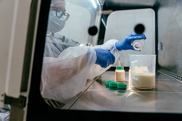 istock Measuring donor breast milk in neonatal lab 2211610596