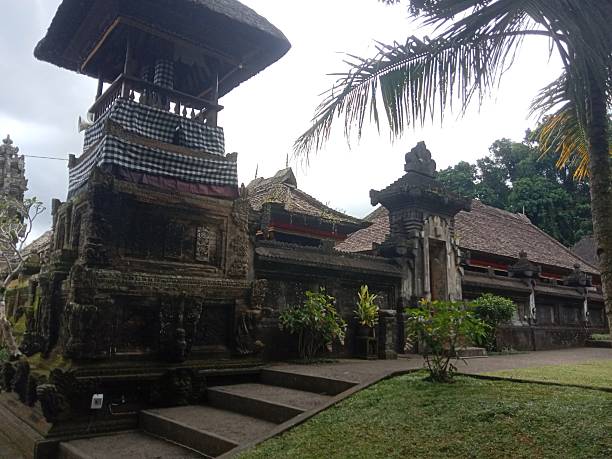 istock Ancient beautiful Balinese tower building architecture 2211690418