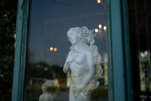 Statue of long hair angel