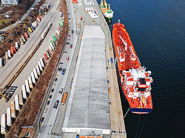 istock Oil Tanker Ship 2211789396