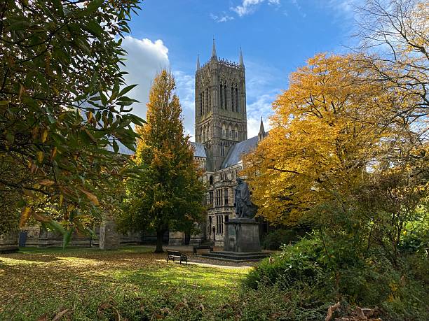 istock Autumn at Lincoln cathedral 2211806633