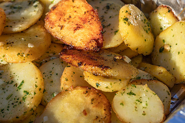 Barbecued potatoes with herbs