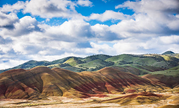 istock Painted Hills, John Day Fossil Beds National Monument 2211900330