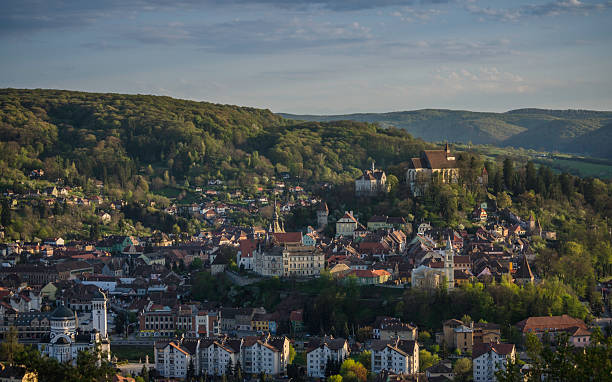 istock City below the Sky 2211901676